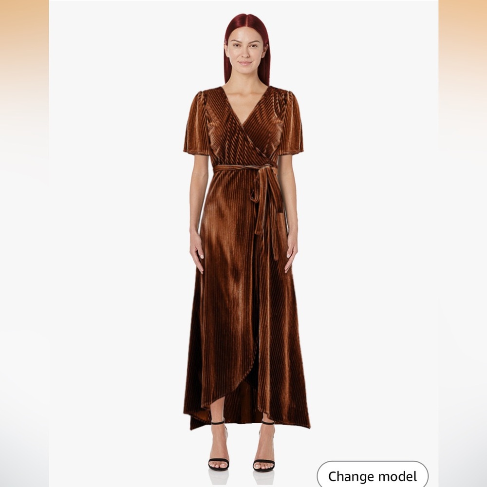 ⚜️🤎Golden Brown Velvet Wrap Maxi Dress